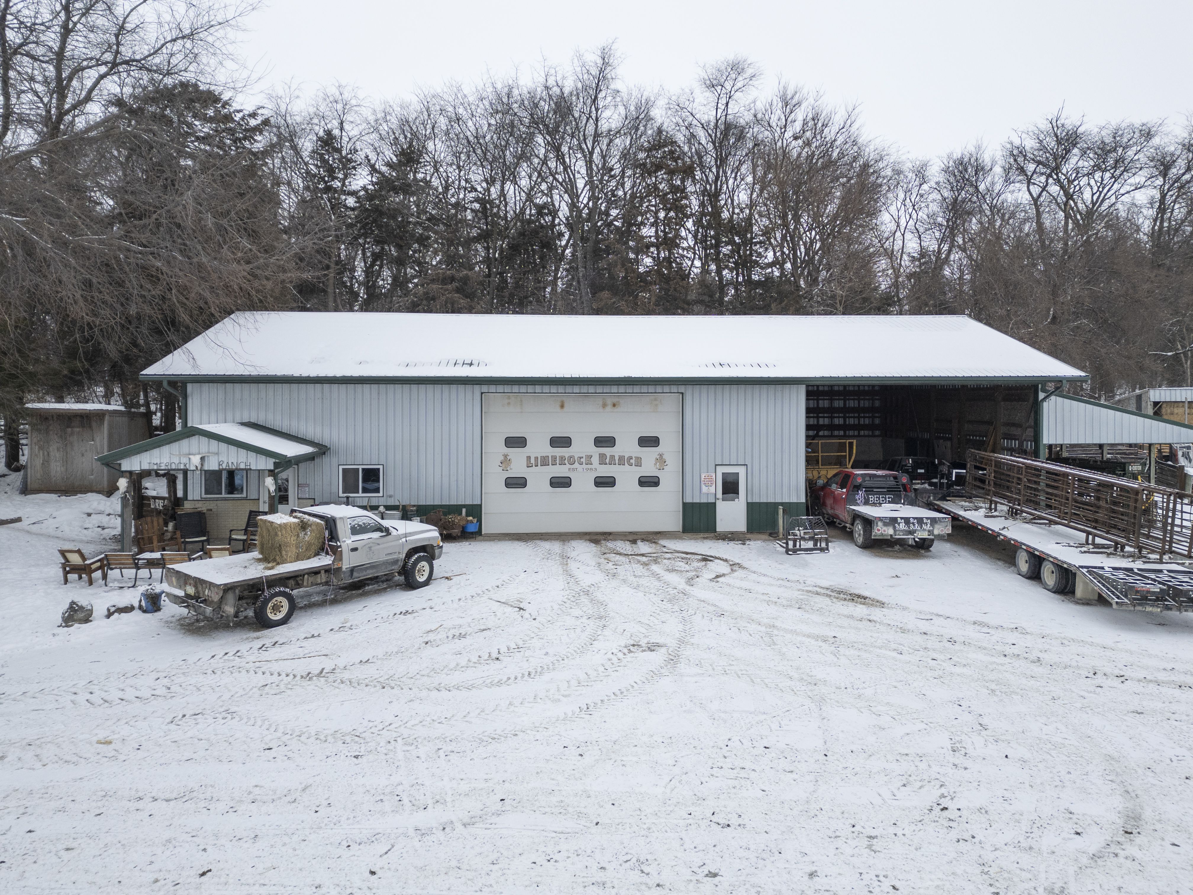 Listing Photo: 28-print-3251 Brandon Diagonal Blvd_Edits (28 of 52)